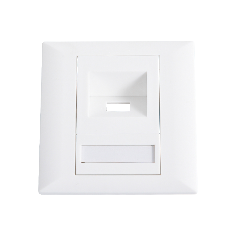 SMT-4307SC-1P 86 Cineál Aghaidhphláta Maol Fit do chónascaire SC, 1 Port